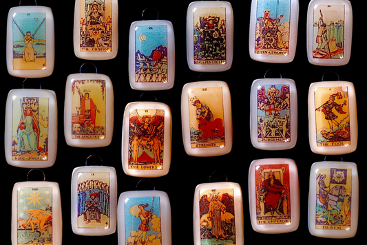 ✨Mystery Charm✨Let. Fate. Decide.